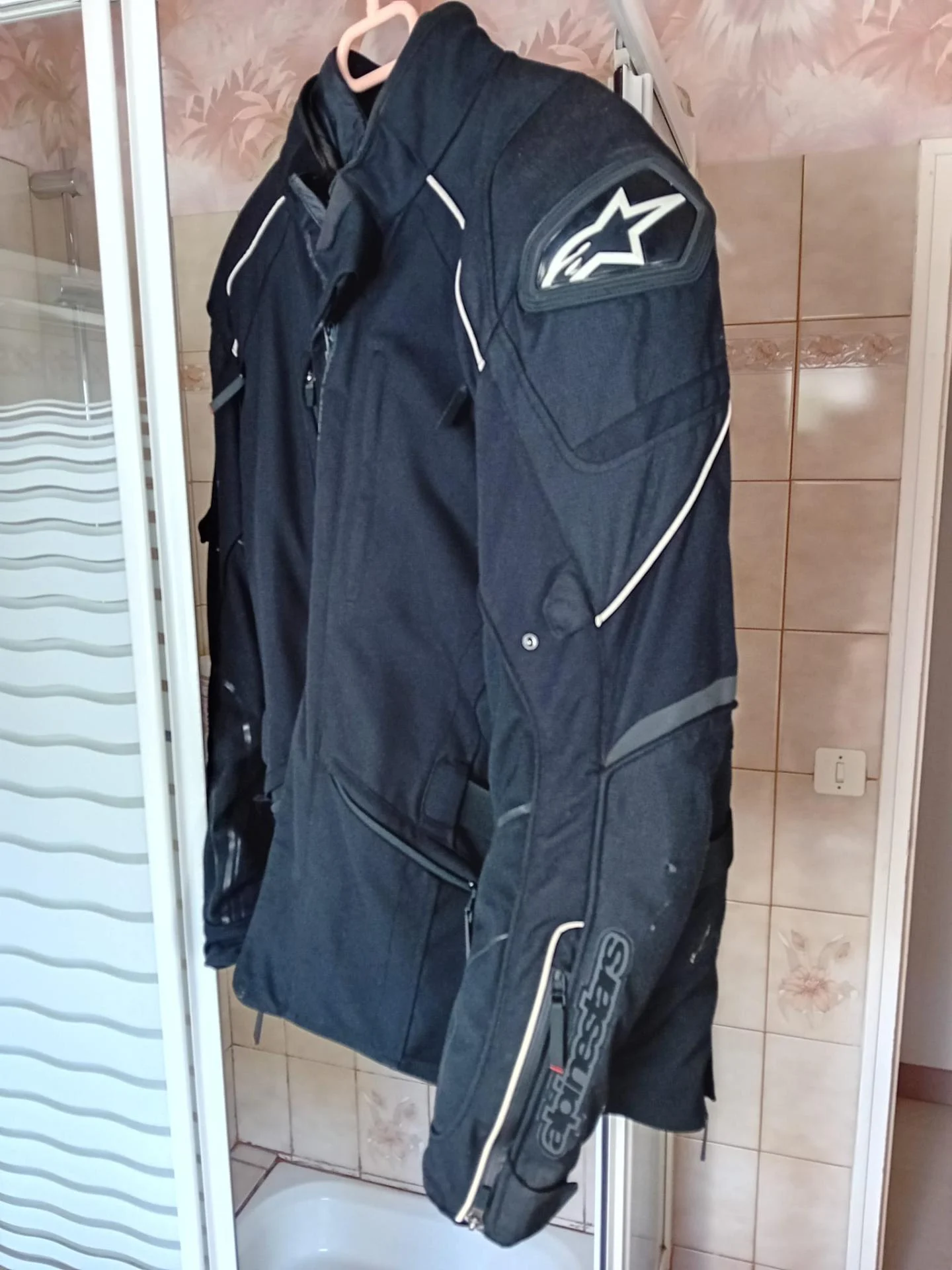 E093baa6 1517 422a ba64 581d2f44b101